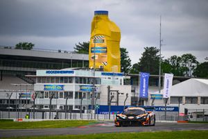 Last-minute duo Fleming-Kirchhöfer (Garage 59 McLaren) fastest on dry and wet